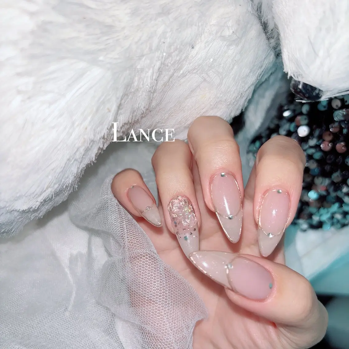 ネイル オーロラネイル フレンチネイル キラキラネイル 韓国ネイル ワンホンネイル Lance nailのネイルデザイン