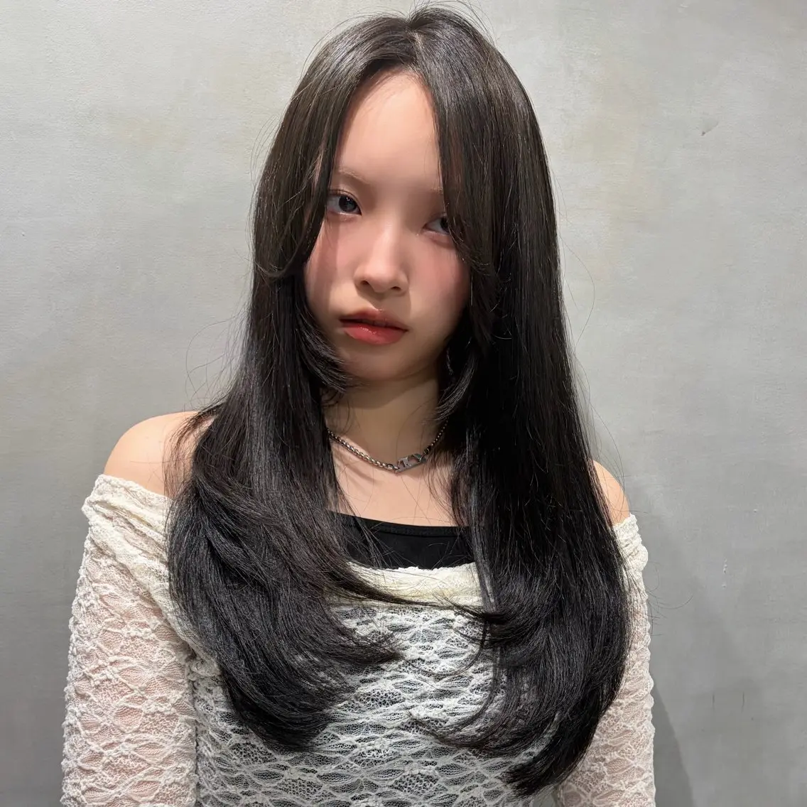 ロング カラー 透明感カラー グレージュ オリーブグレージュ オリーブグレー ヘアカラー ブリーチ✨/似合わせ カラー🎀/Yuzuのヘアスタイル