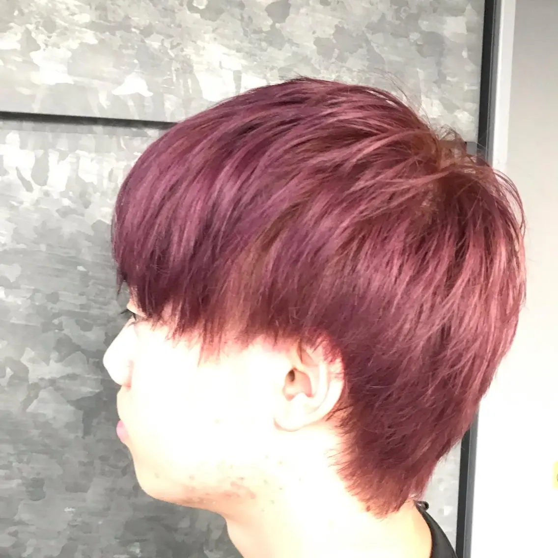 ショート カラー ブリーチ ピンクカラー 髪質改善美容師 🌟塚本のヘアスタイル