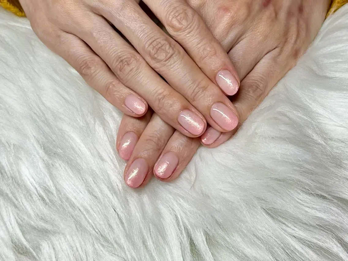 ネイル グラデーション ラメ(グリッター) ラメグラデーション ピンク ハンドネイル Nailfy’s ナミ💓のネイルデザイン