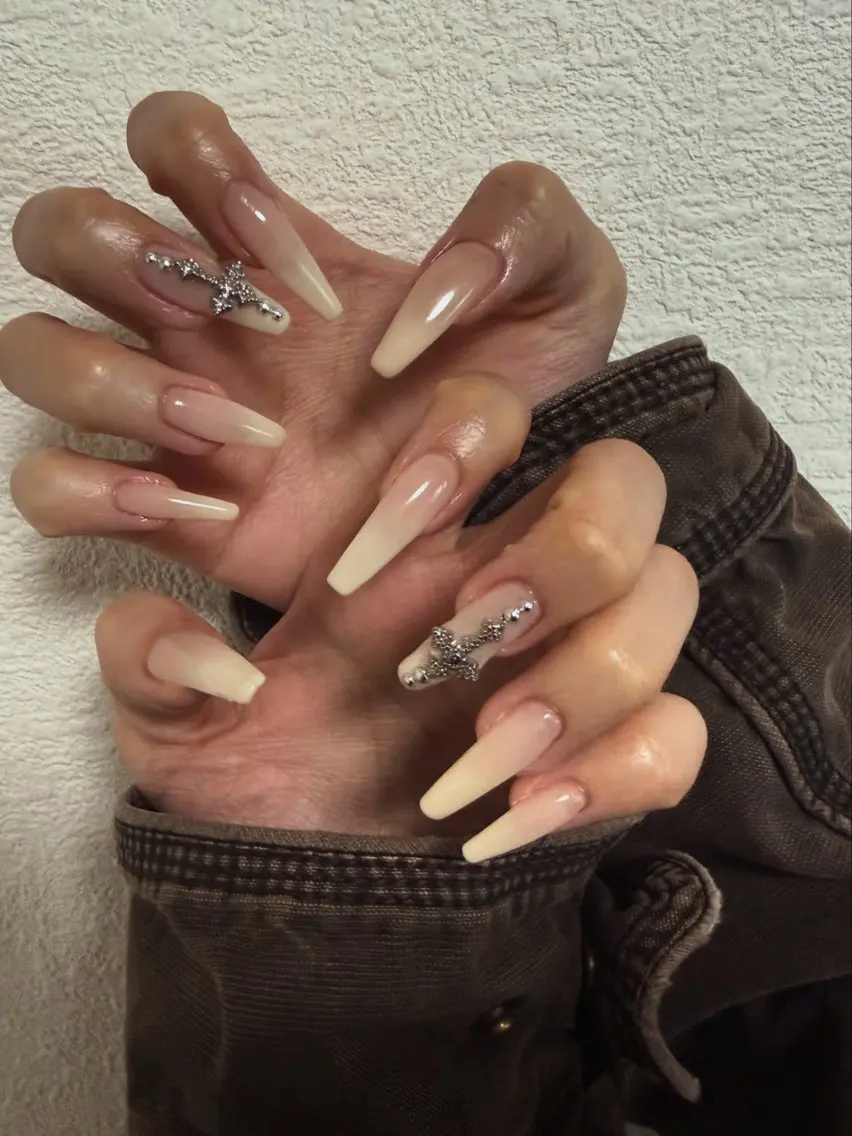 ネイル グラデーション シンプルネイル AZNAIL matsudaのネイルデザイン
