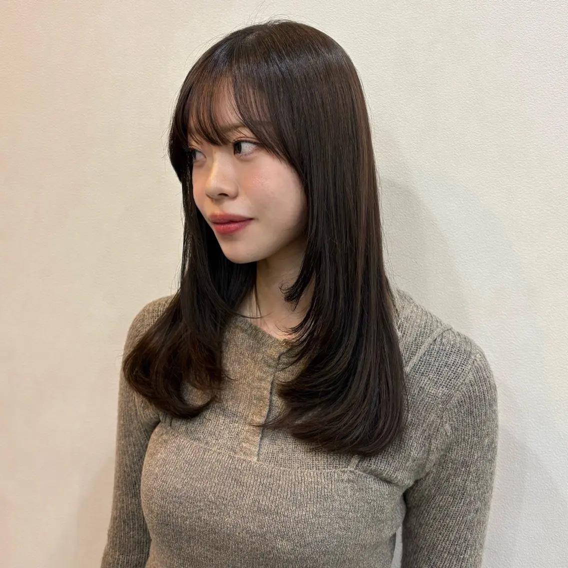 セミロング カット ヘアカラー トリートメント MIDORI🎀 透明感/ベージュのヘアスタイル