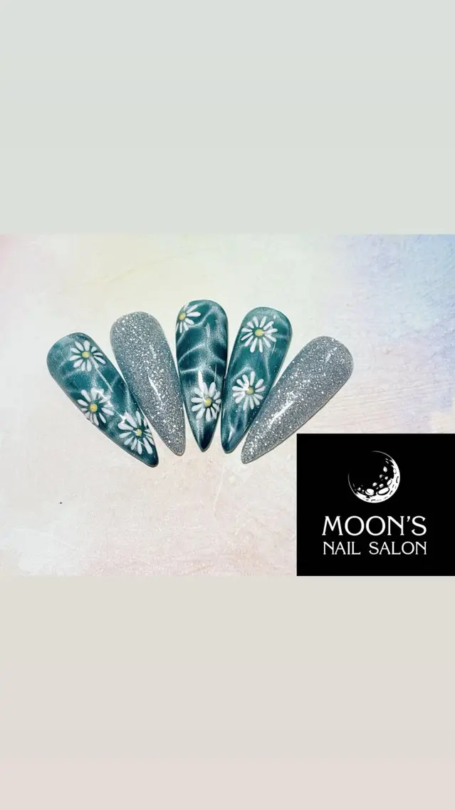 ネイル ハンドネイル shoko🌙 Moonsのネイルデザイン