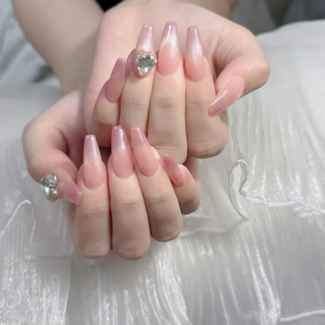 ネイル チークネイル 長さ出し フラッシュネイル フレンチネイル グラデーション ハンドネイル Lenie Nail Salonのネイルデザイン