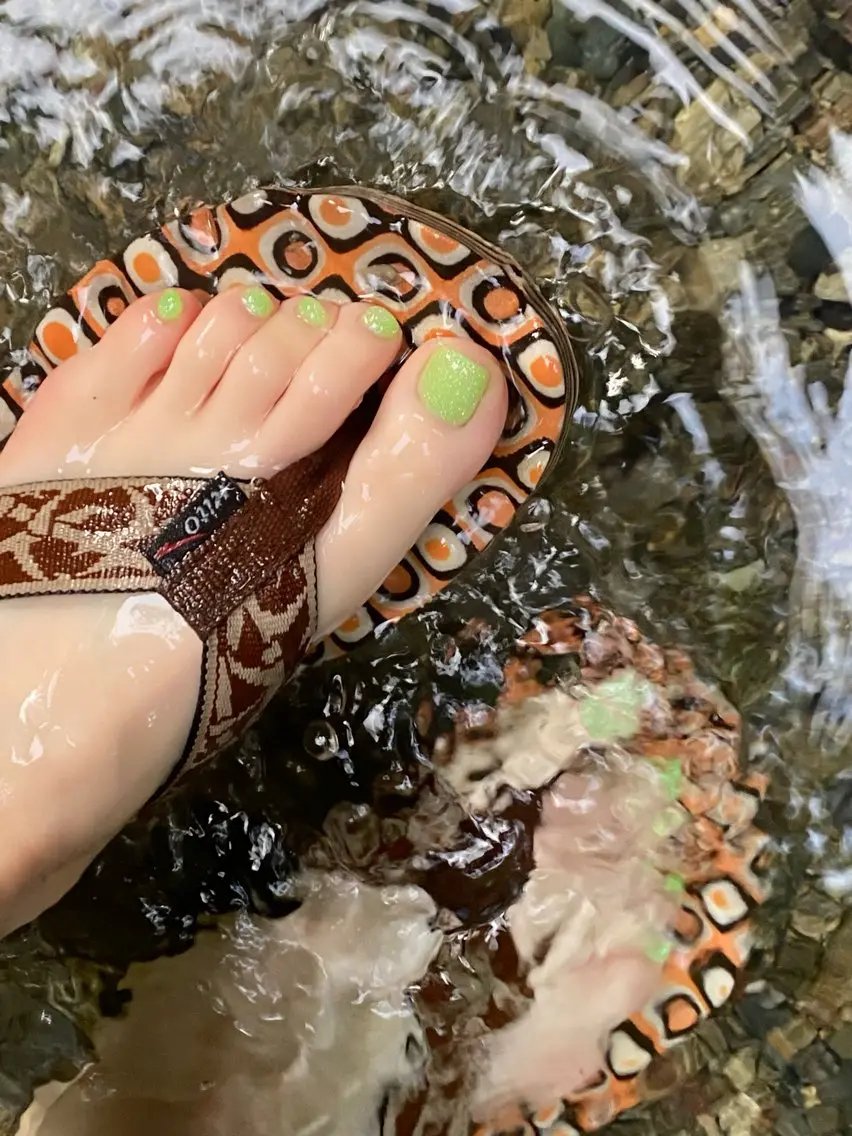 ネイル ハンドネイル フットネイル nano/きもかわ nail🐬🫧のネイルデザイン