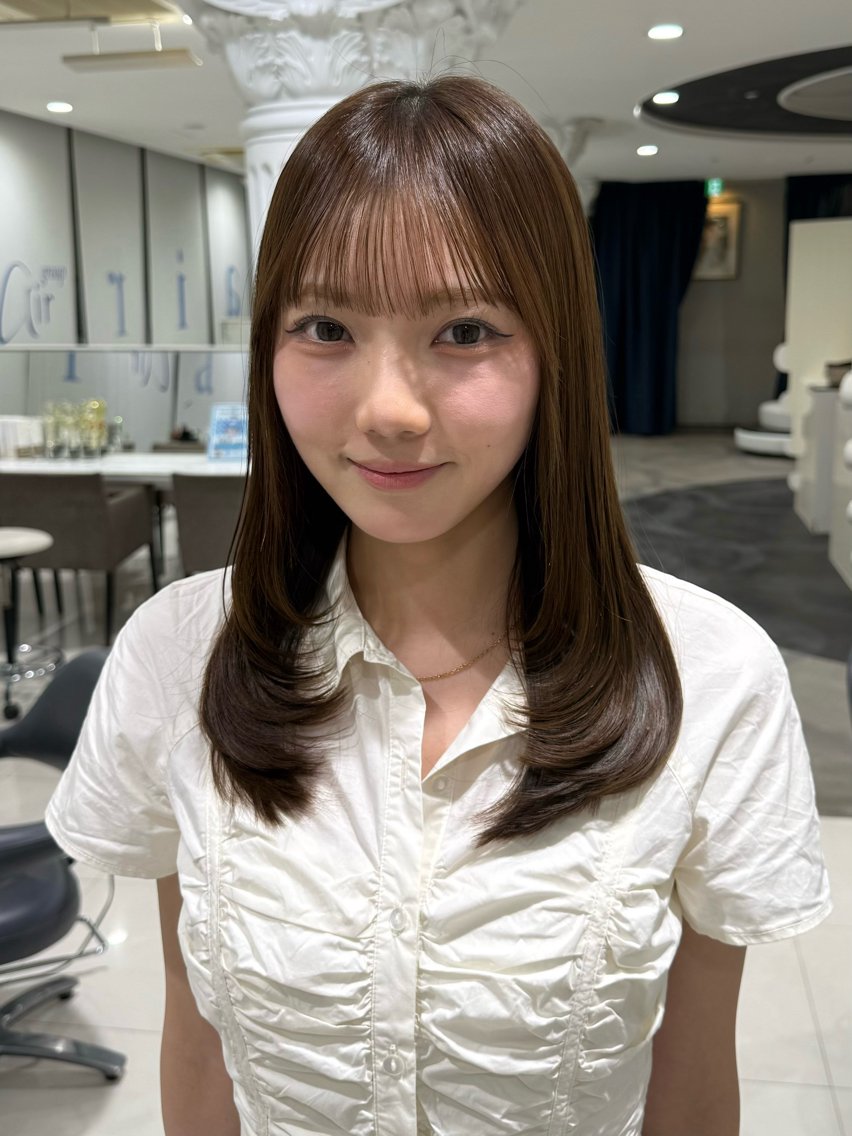 セミロング 韓国風ヘア レイヤーカット ローレイヤー 中村 日南のヘアスタイル