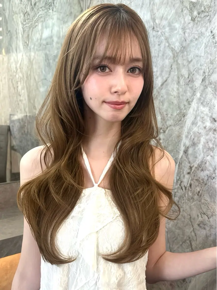 ロング カラー ベージュカラー ブリーチ ブラウンカラー ケアブリーチ ヘーゼル ヘアカラー トリートメント 🦋高瀬寛菜🦋 韓国/ブリーチのヘアスタイル