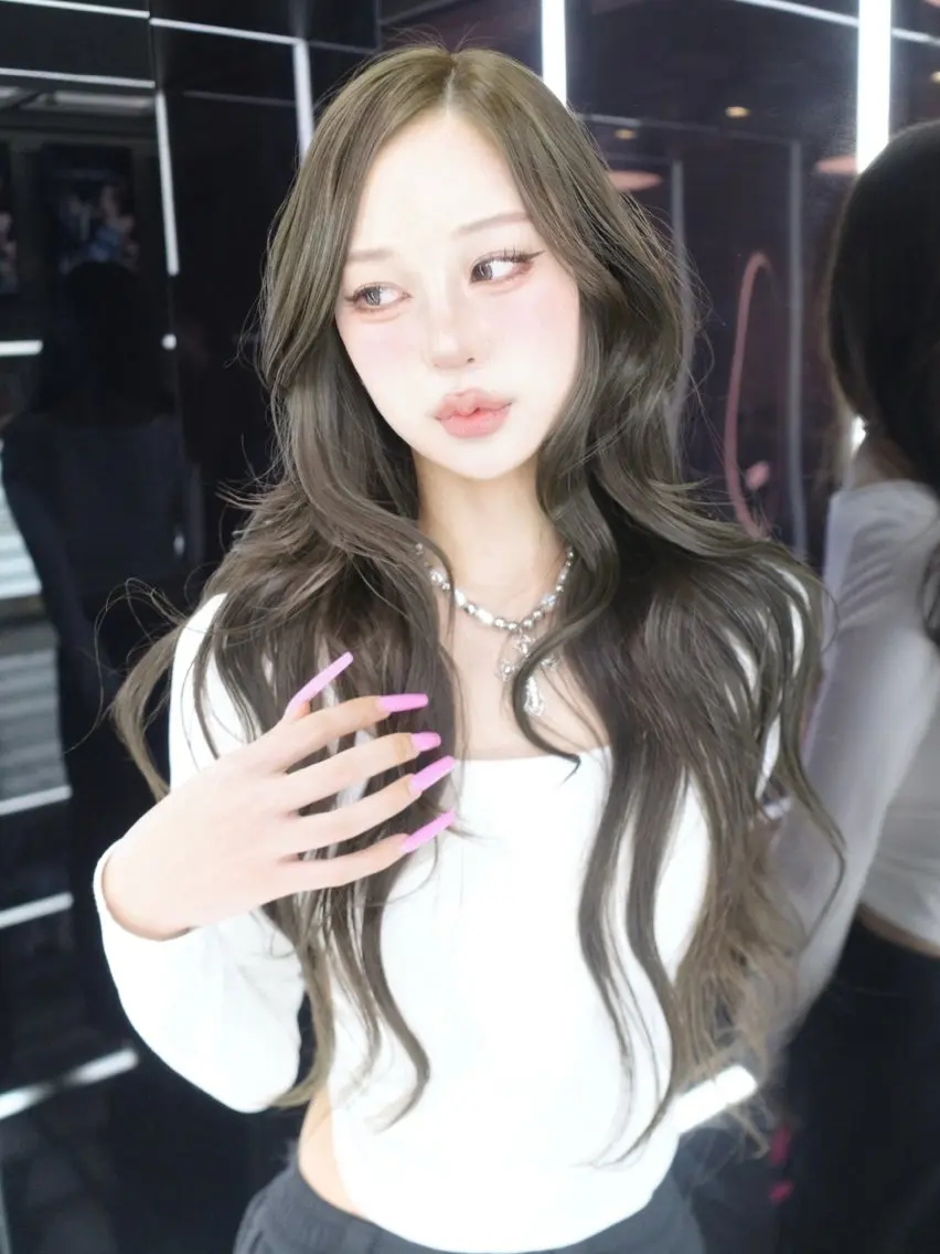 ロング ハッシュカット 韓国風ヘア レイヤーカット ヘアカラー ヘアセット miuru/韓国ヘア /レイヤーカットのヘアスタイル