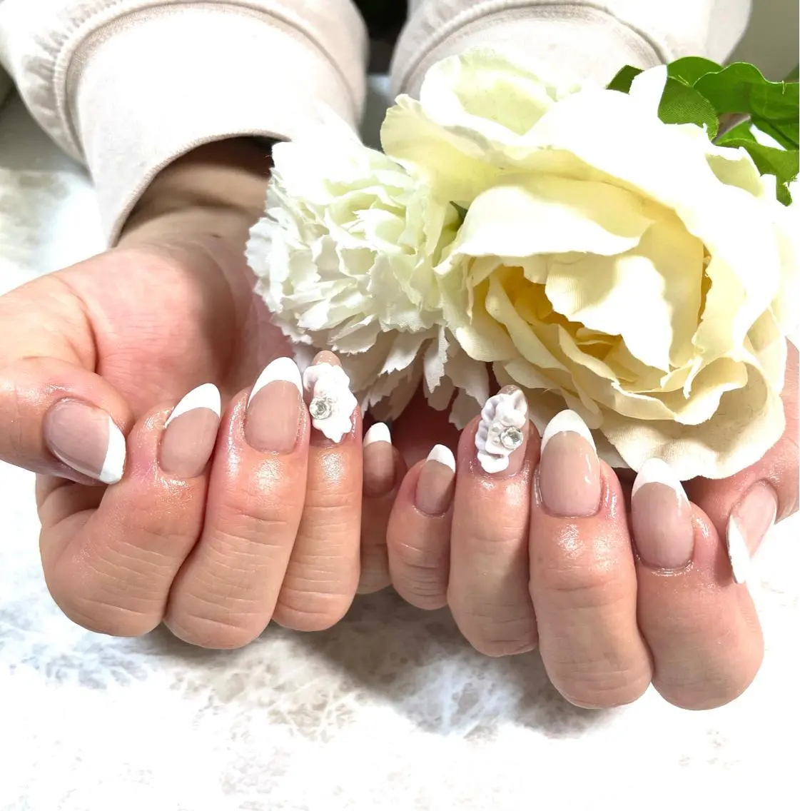 ネイル アートネイル フラワーネイル フレンチネイル BINERVA nail salonのネイルデザイン