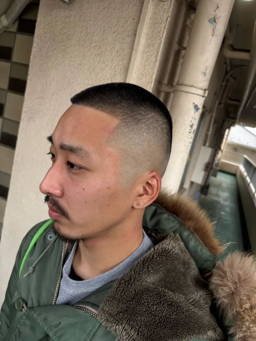ショート メンズ フェードカット スキンフェード バズカット カット 中目黒メンズカット 佐藤京介のヘアスタイル