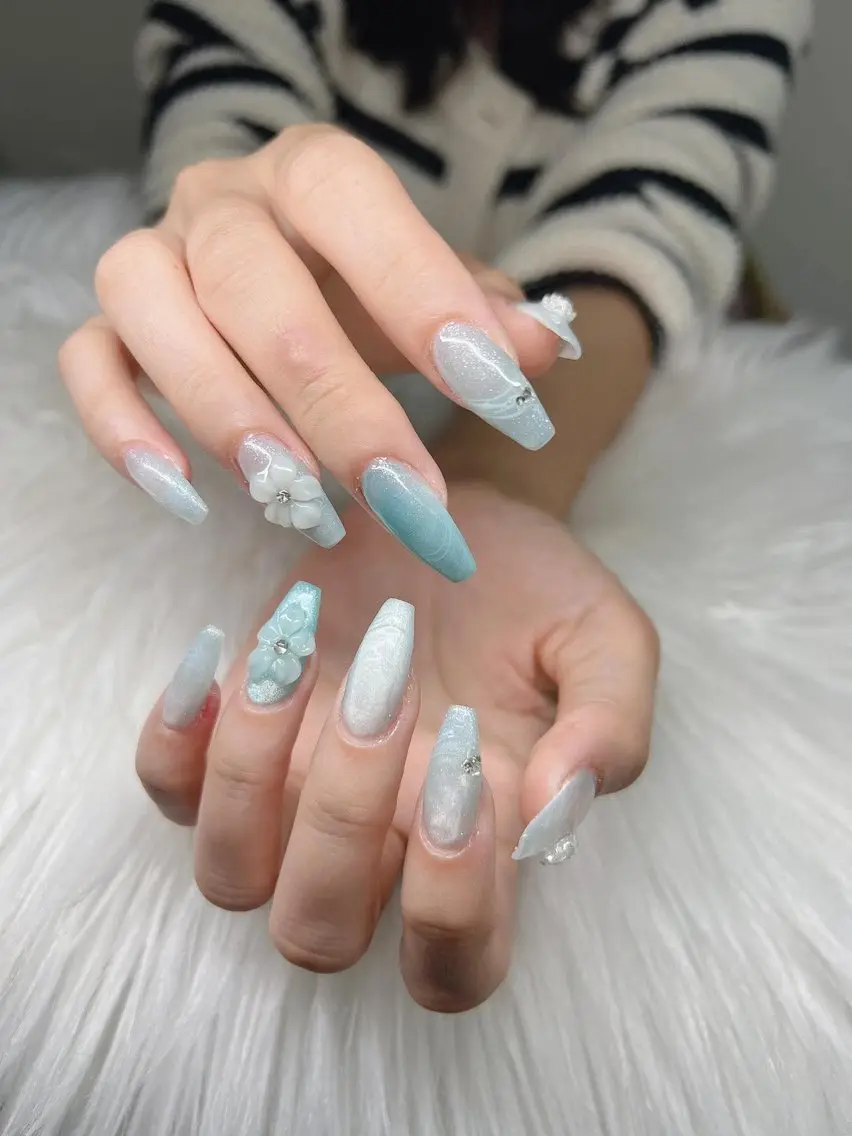 ネイル 長さ出し グラデーション 卒業式 キラキラネイル マグネットネイル ハンドネイル Lee Nailsのネイルデザイン