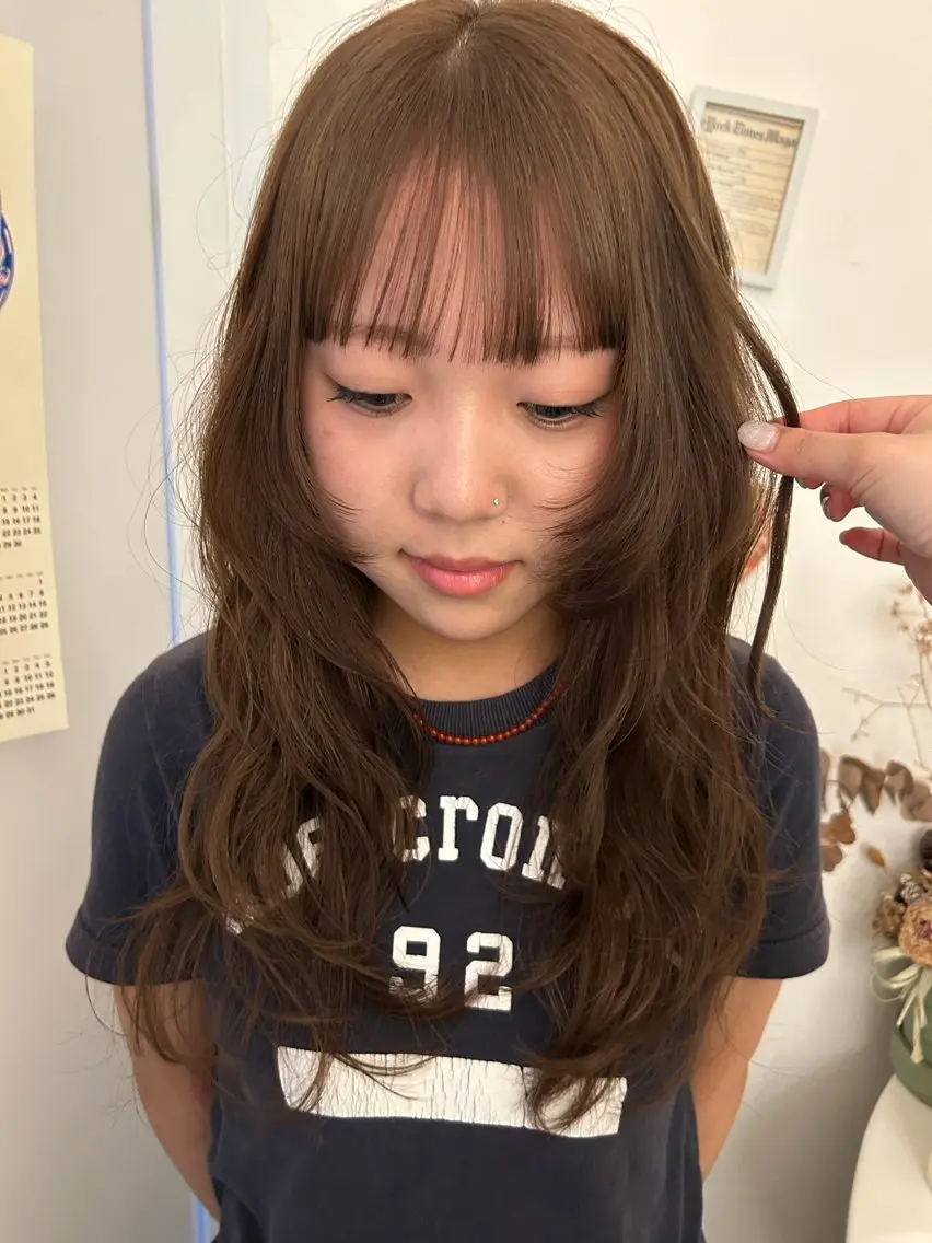 ロング カラー ベージュカラー ブラウンカラー カット ヘアカラー maho/垢抜け カラーパーマのヘアスタイル