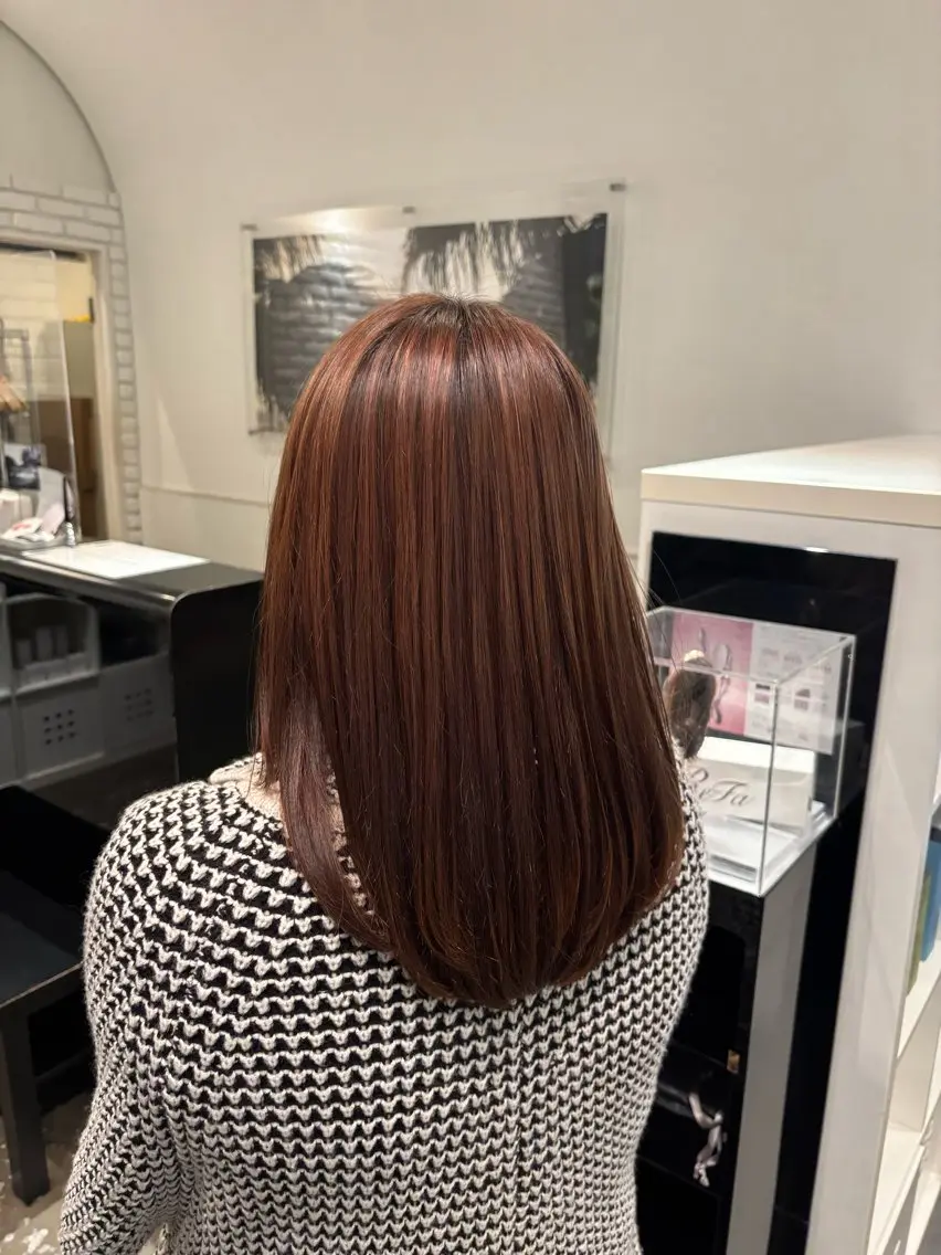 セミロング 縮毛矯正 毛利 拓夢のヘアスタイル