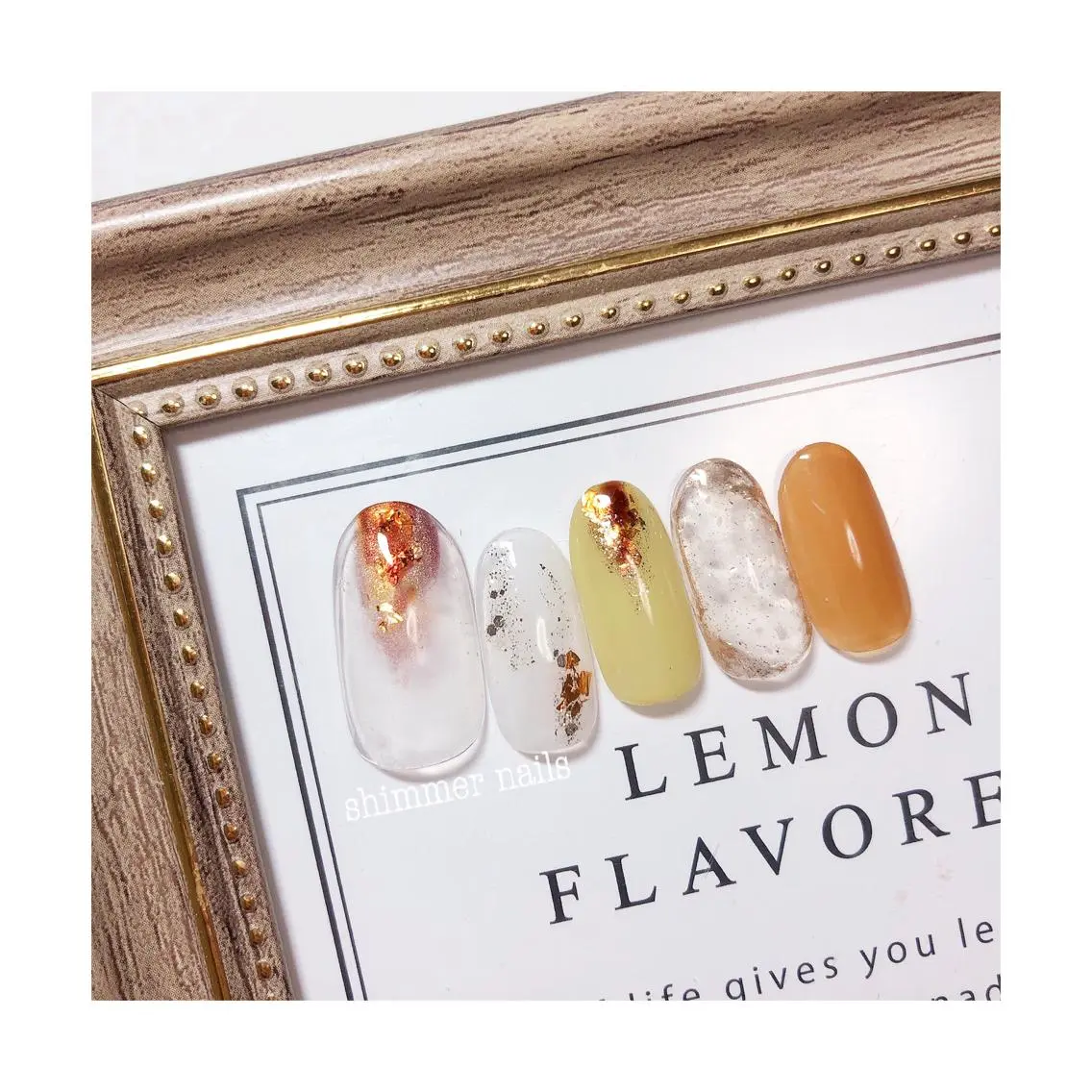 ネイル ブラウン グリーン 黄色 shimmer nailsのネイルデザイン