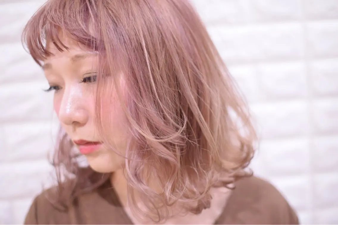 カラー illfrere /  YUMEのヘアスタイル