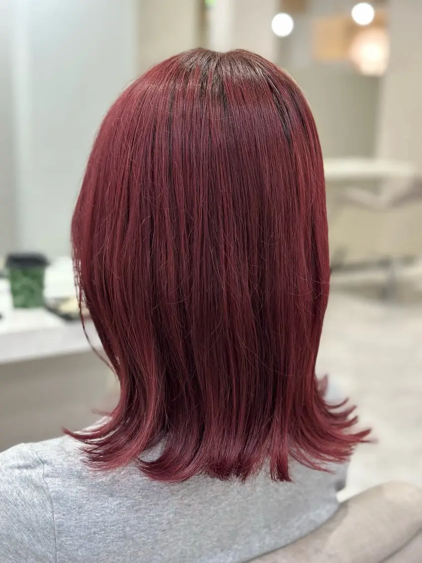 カラー ブリーチ カシス ピンクカラー カット ヘアカラー トリートメント レイヤー💫ボブ💖 NOZOMIのヘアスタイル