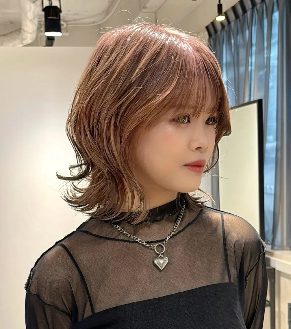 ショート 切りっぱなしボブ ボブ レイヤーカット 重里 瑠花のヘアスタイル