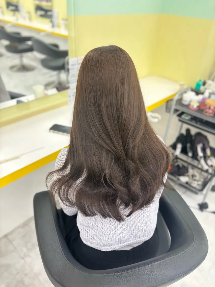 ロング カラー ヘアカラー トリートメント 🧸レイヤー× ベージュ🥯カホ🍯のヘアスタイル