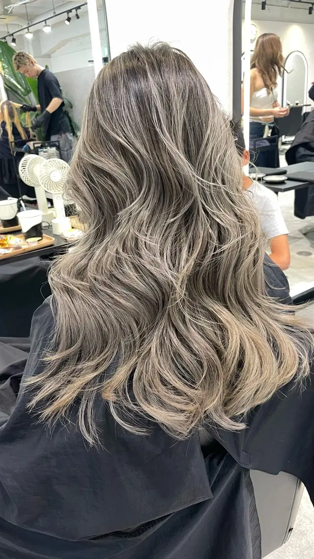 バレイヤージュ ワンブリーチの写真