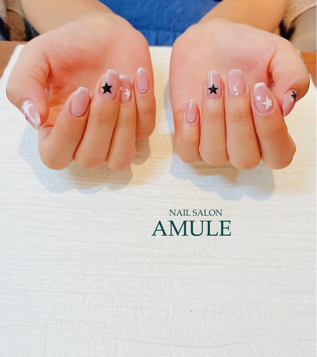ネイル アートネイル フレンチネイル ジェルネイル グラデーション ラメ(グリッター) ハンドネイル NAILSALON AMULEのネイルデザイン