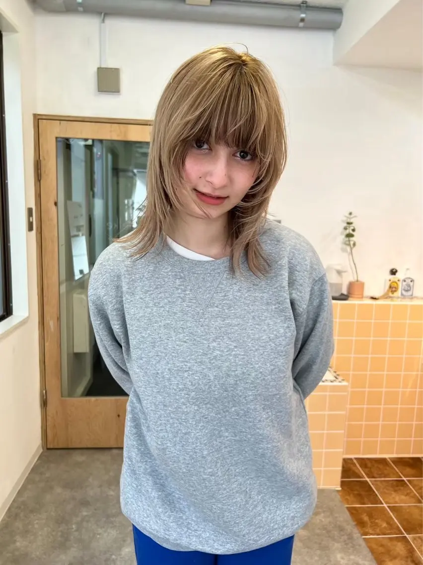 ロング カラー nishido ハイライト/パーマのヘアスタイル