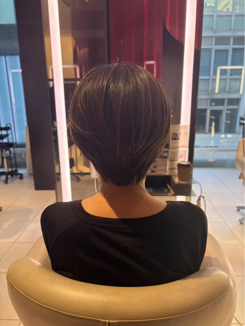 ショート 🌈透明感カラー🌈 えのもとすみれのヘアスタイル