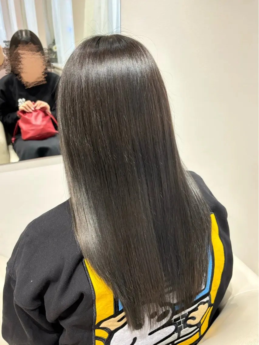 ロング カラー カット 縮毛矯正 ユウキ .のヘアスタイル