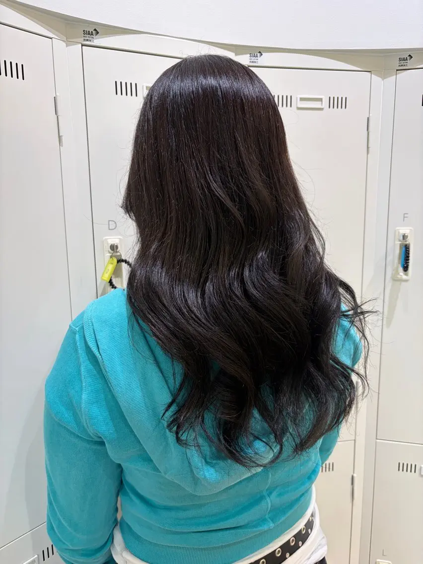ロング カラー 黒髪 トリートメント ヘアカラー 田村 瑠菜のヘアスタイル