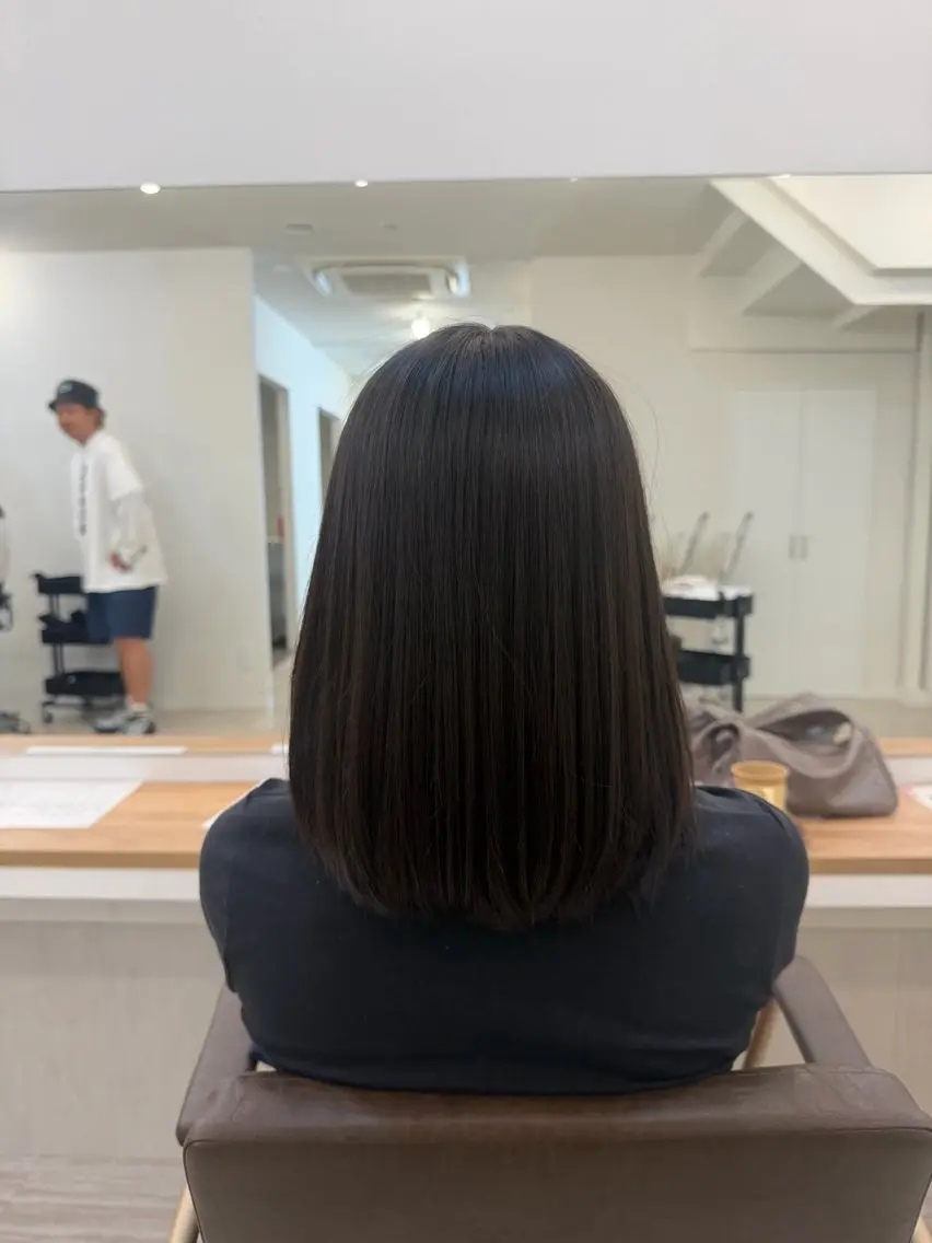 セミロング カット 小西 舞依のヘアスタイル