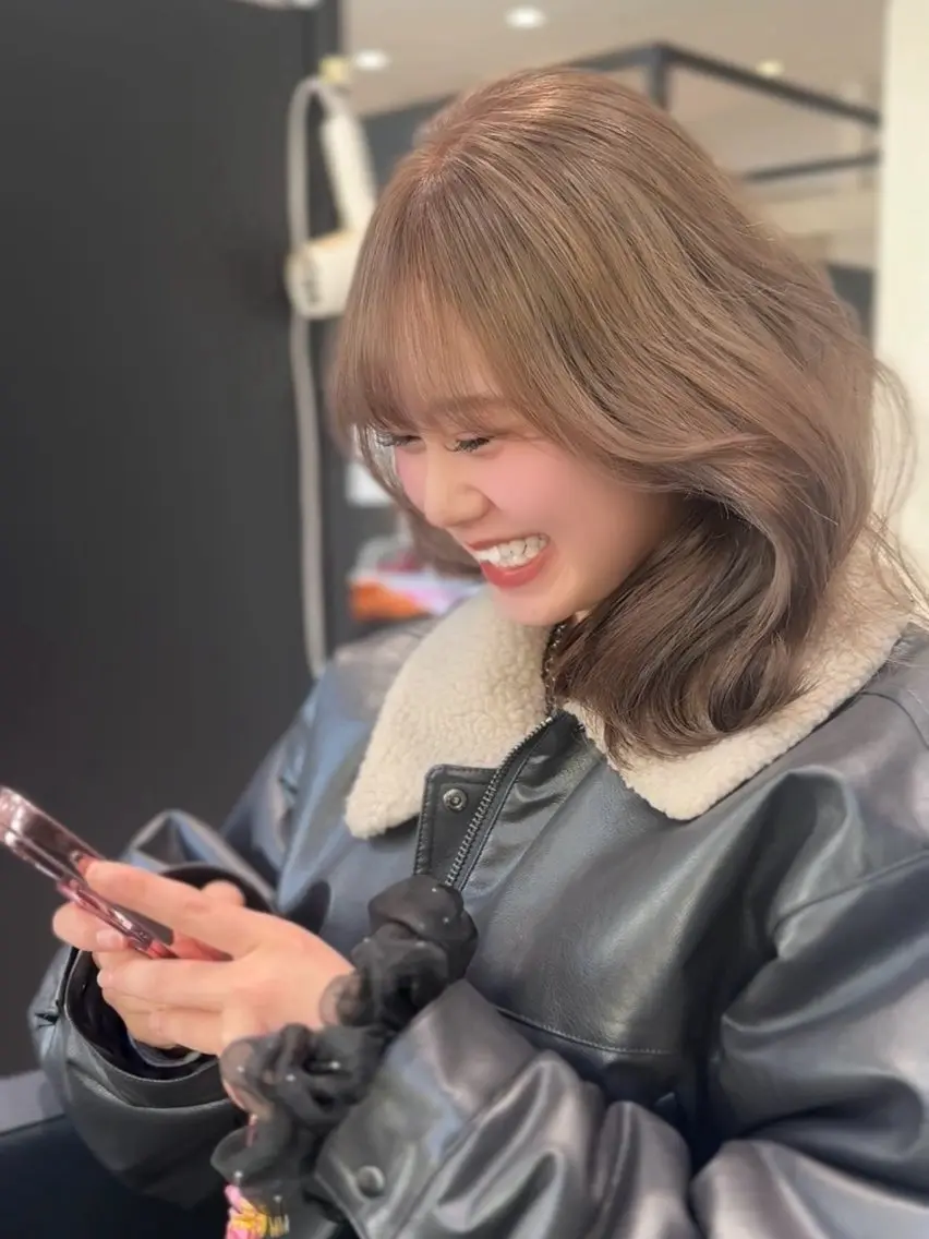 セミロング カラー カット ヘアカラー 韓国風スタイル 北田陸斗のヘアスタイル