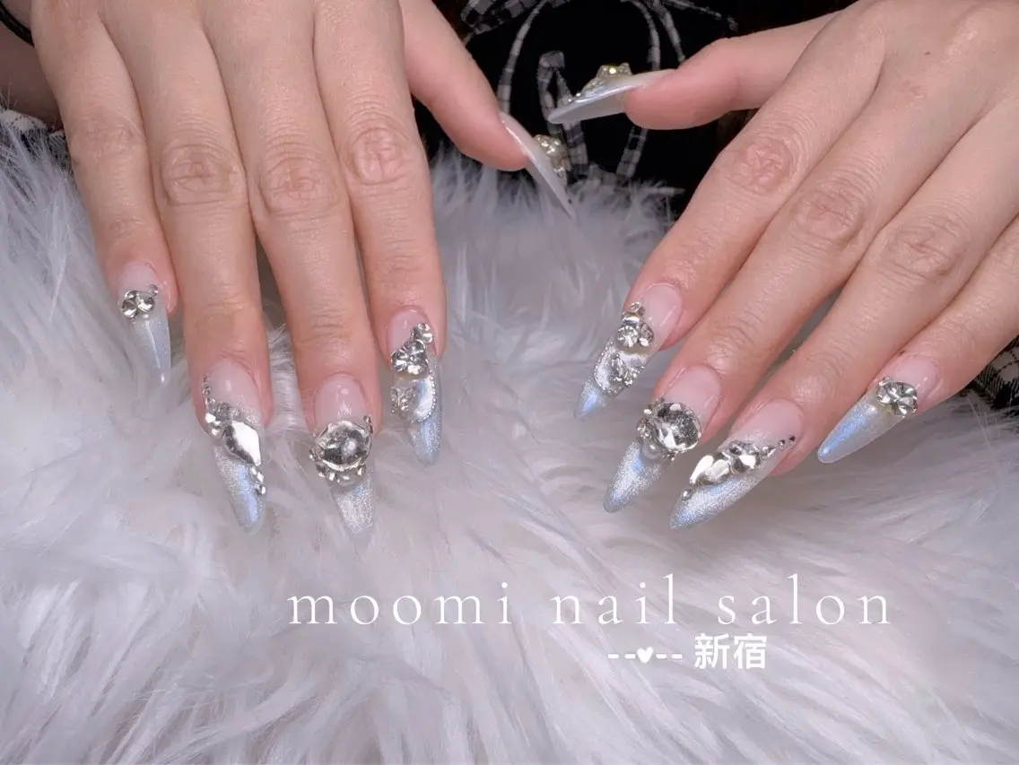 ネイル チークネイル フレンチネイル ジェルネイル グラデーション ハート ハンドネイル moomi nail スカルプ専門のネイルデザイン