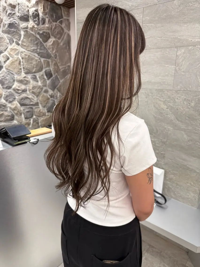 ロング 外国人風カラー ハイライト ヘアカラー 🥥海外風ハイライト MIYU🤎のヘアスタイル