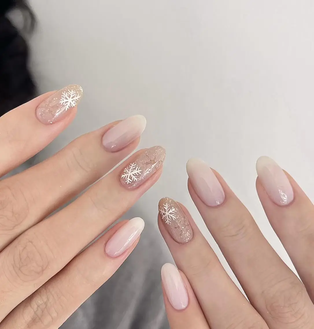 ネイル アートネイル 韓国ネイル マグネットネイル オフィスネイル スカルプネイル NailDemure 【銀座店】のネイルデザイン