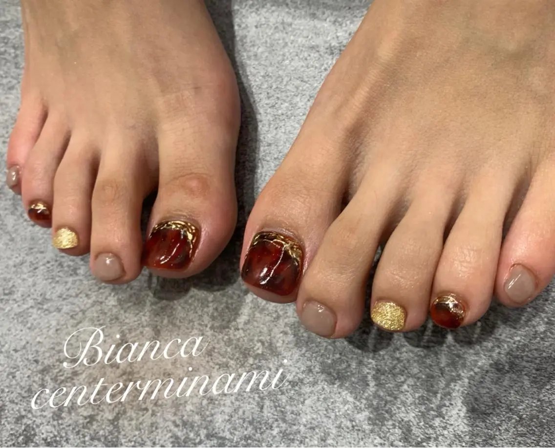 ネイル べっ甲ネイル フットネイル Bianca KIKUTIHARAのネイルデザイン