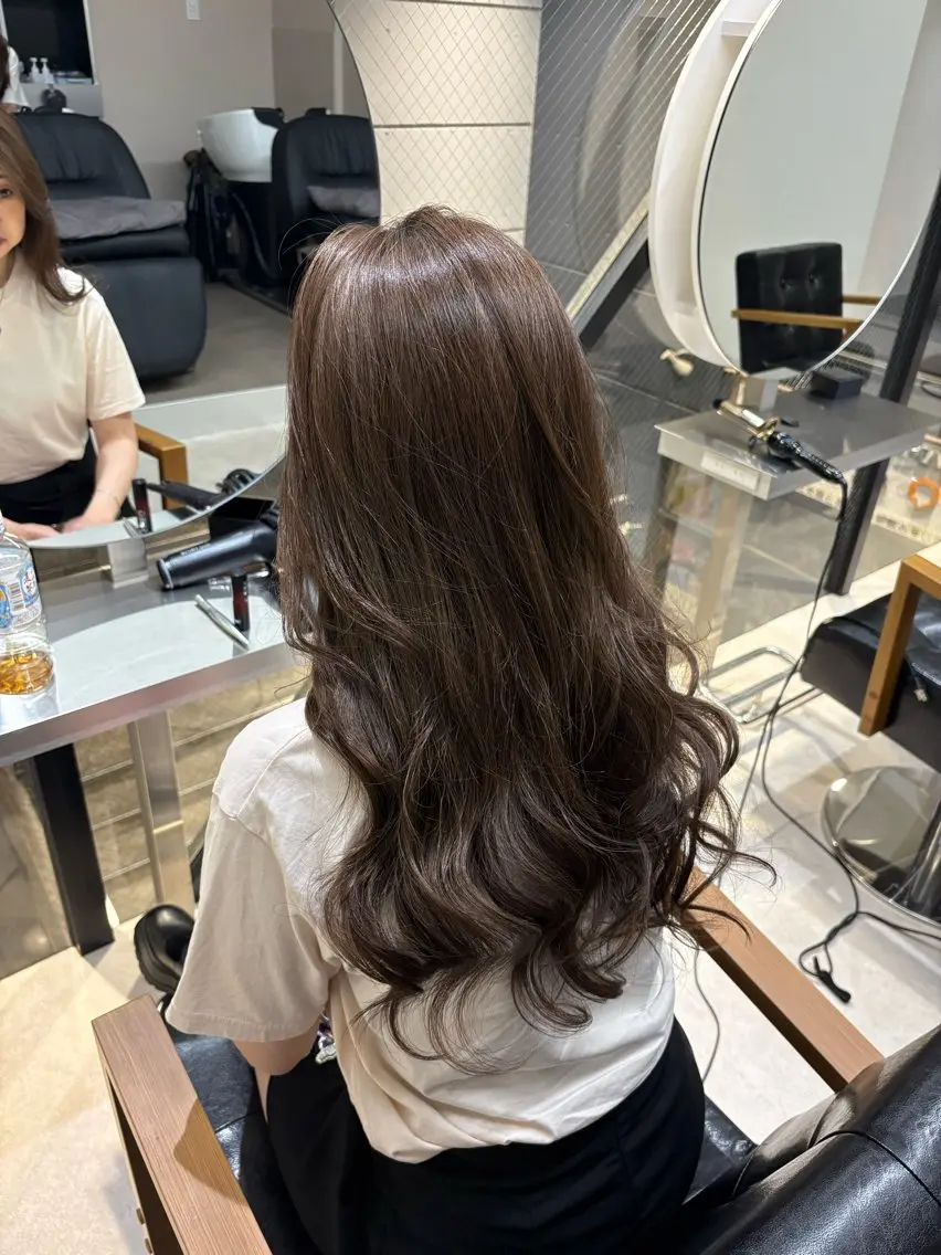 ロング ヘアカラー moe🇨🇳 haku.箕面のヘアスタイル