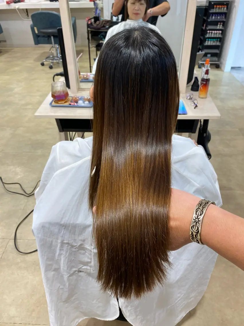 ロング パーマ カット 縮毛矯正 饒平名 知也のヘアスタイル