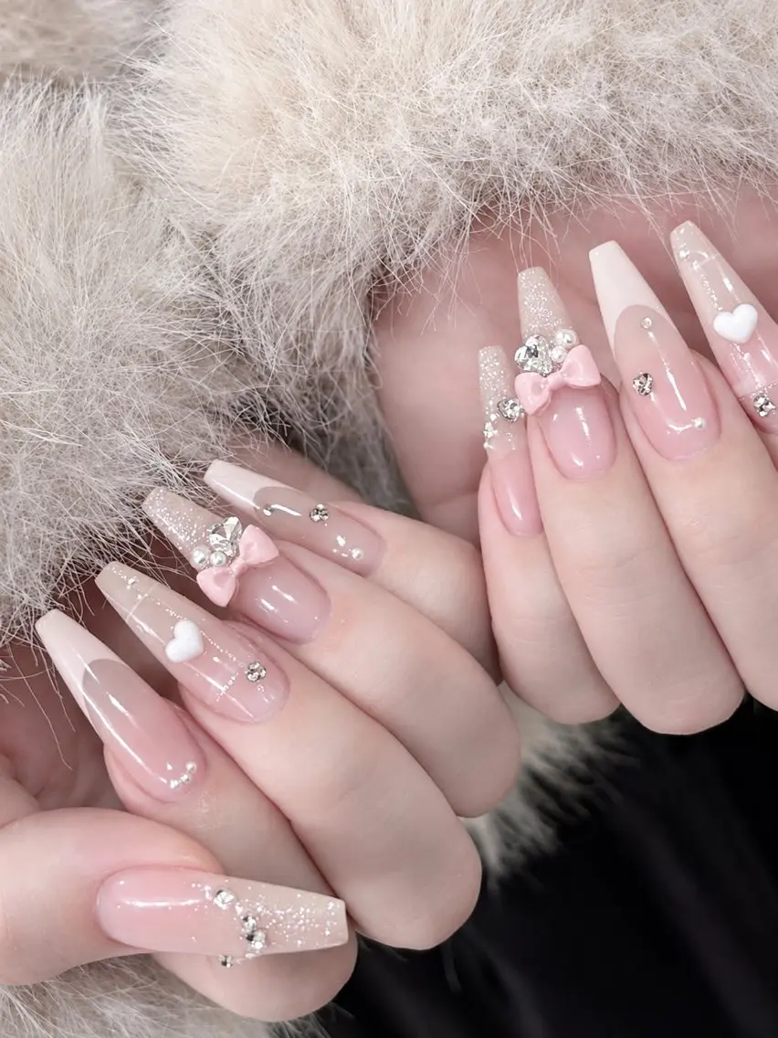 ネイル 韓国ネイル マグネットネイル 持ち込み ハンドネイル CICI NAIL_ROYALのネイルデザイン