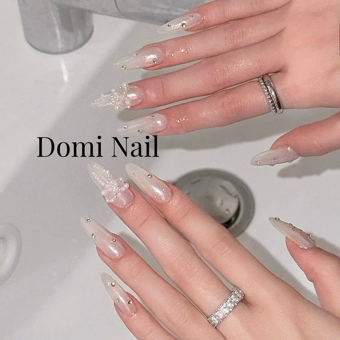 ネイル ミラーネイル 持ち込み ネイルチップ ハンドネイル Domi Nail Salonのネイルデザイン