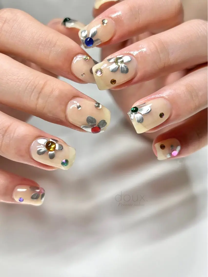 ネイル フラワーネイル 韓国ネイル ミラーネイル ニュアンスネイル オフィスネイル doux. nailのネイルデザイン
