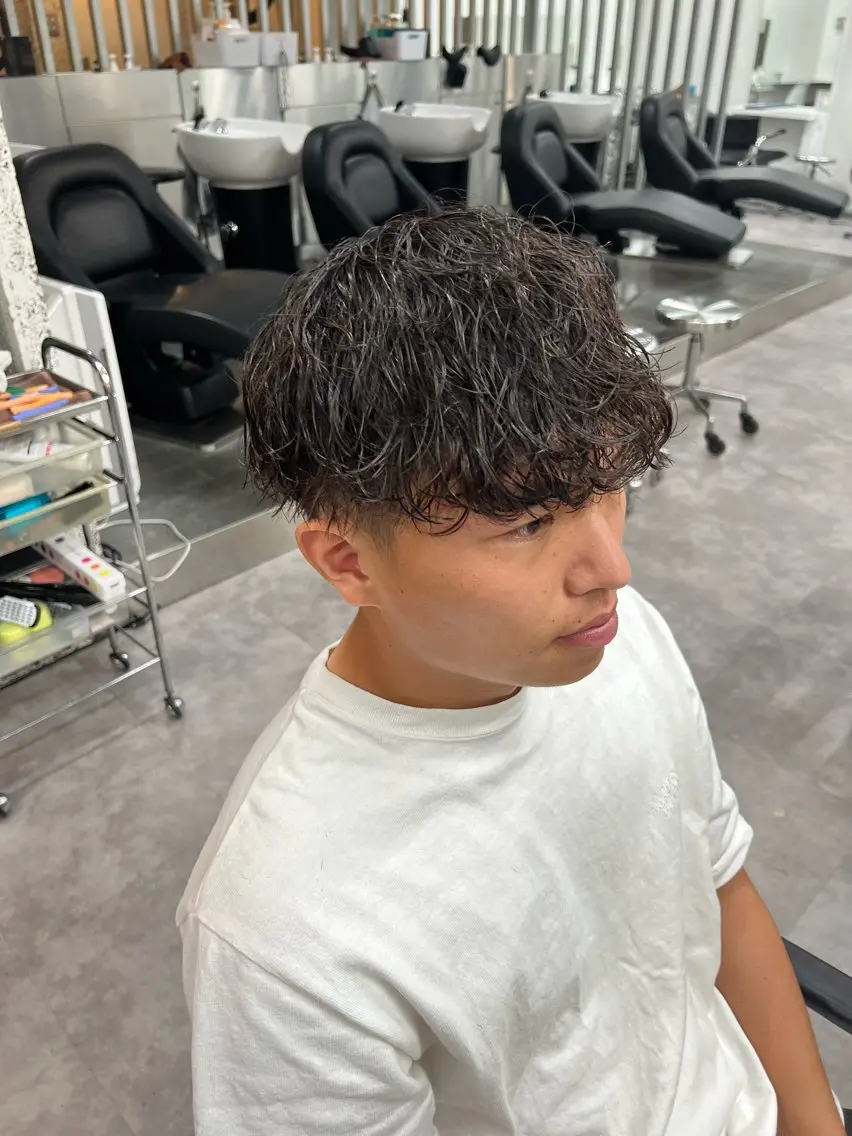 パーマ メンズ メンズパーマ 波巻きパーマ スパイラルパーマ 【fifth】 小林直弥のヘアスタイル