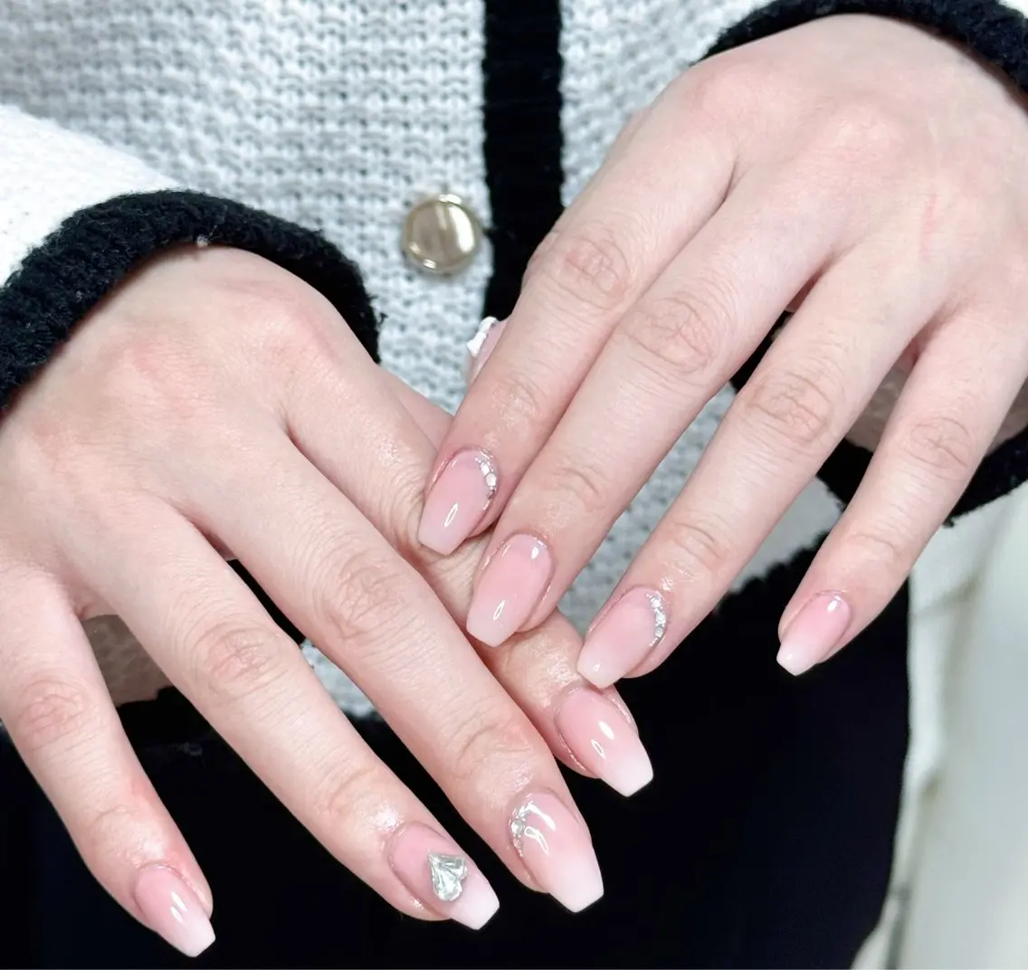 ネイル アートネイル オーロラネイル チークネイル フレンチネイル ガラスフレンチ 🎀🎀YooLi Nail Salonのネイルデザイン