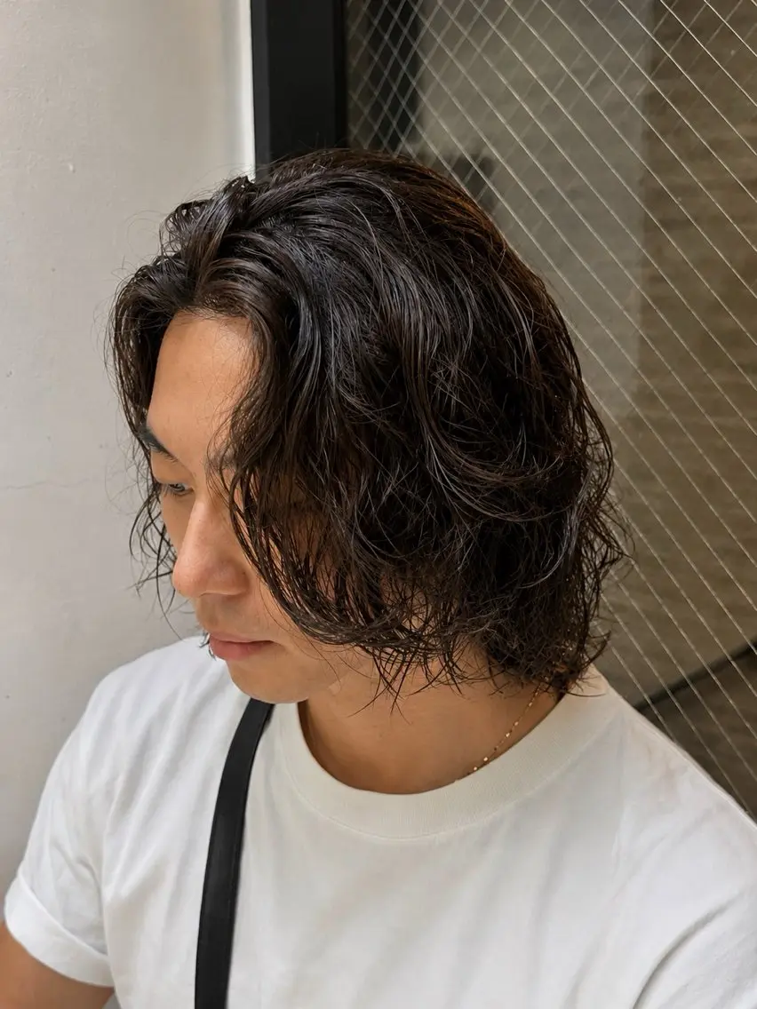 ミディアム パーマ メンズ カット パーマ トリートメント 🇺🇸サーフカール 🇺🇸ケンシロウのヘアスタイル