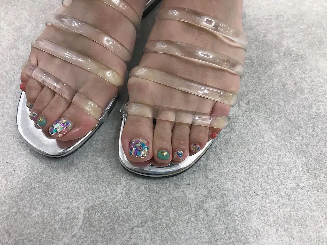 ネイル フットネイル nailartist lisaのネイルデザイン
