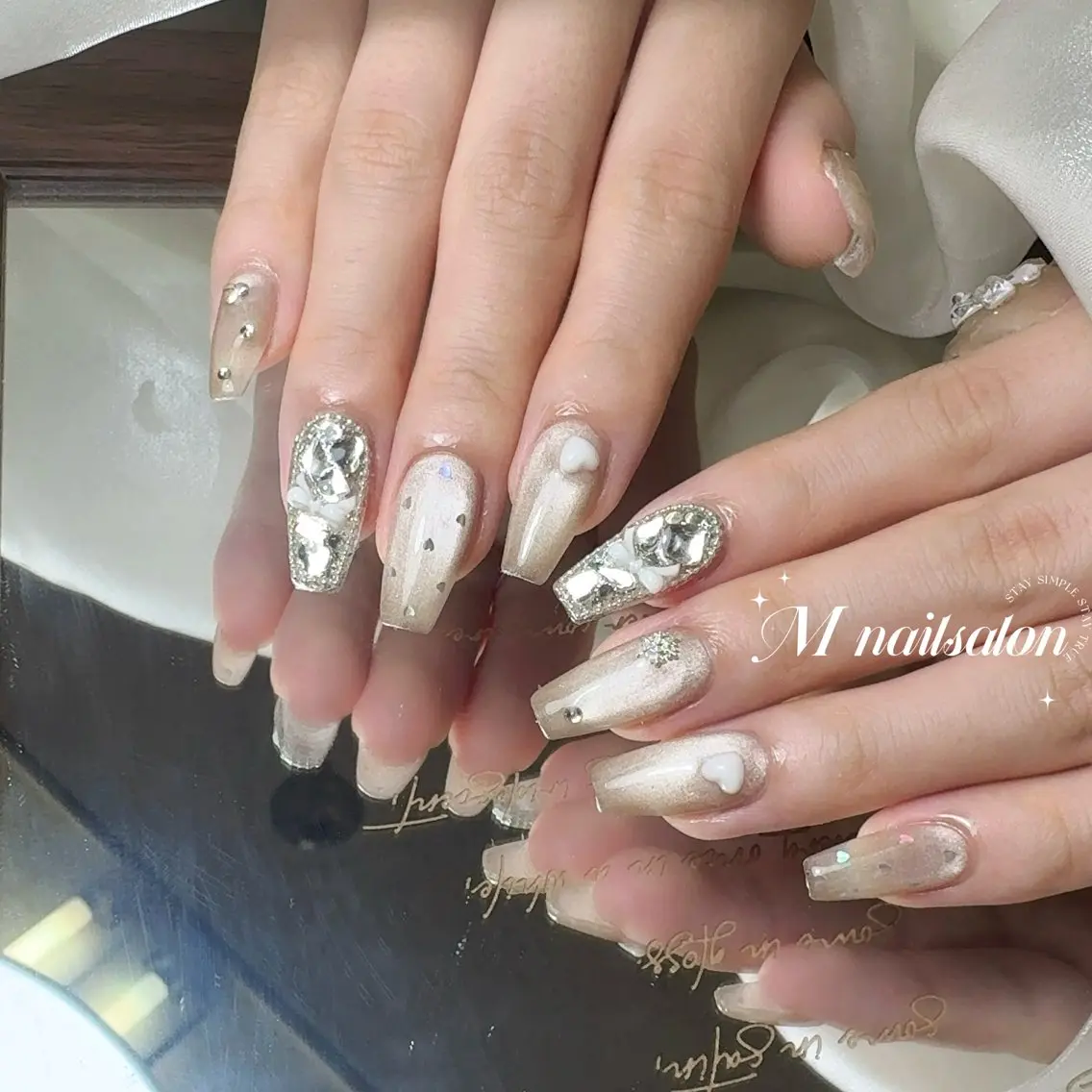 ネイル 🎀M nails✨ ビューティーのネイルデザイン
