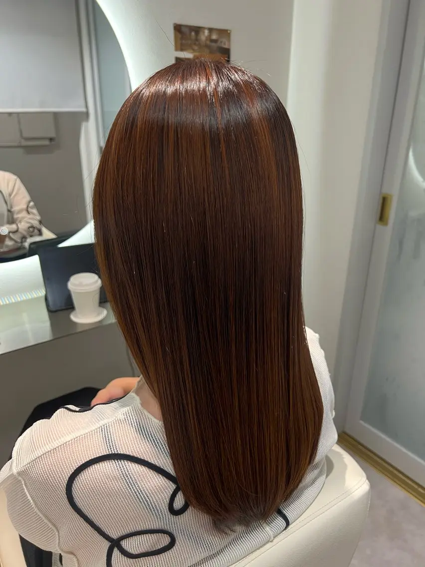 ロング 髪質改善 縮毛矯正 西川 凜のヘアスタイル
