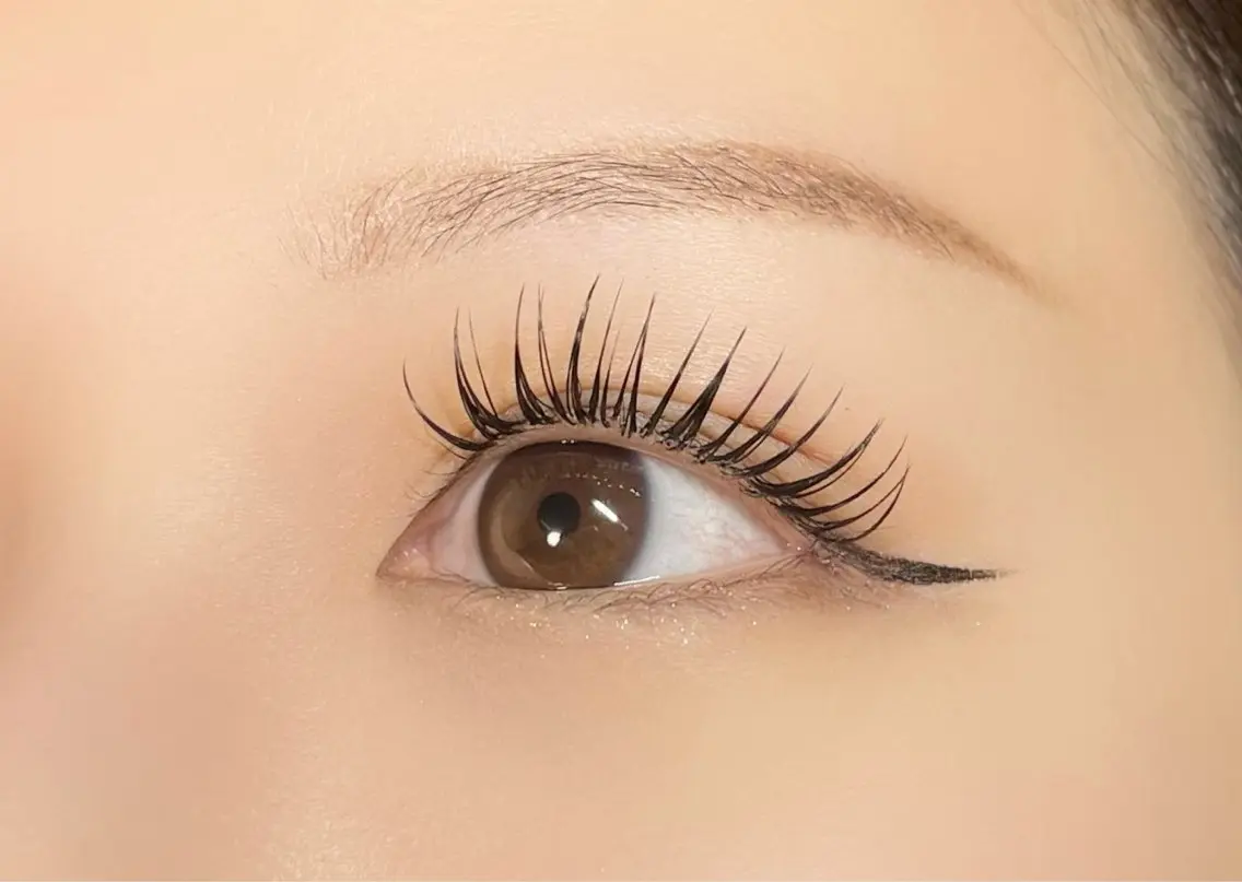 マツエク・マツパ 束感まつ毛 フラットラッシュ lagoon eyelash津久野のマツエク・マツパデザイン