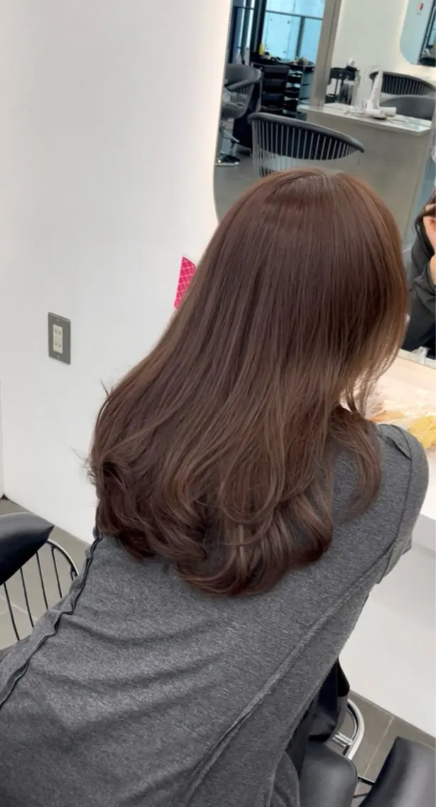 カラー ヘアカラー ベージュカラー🤎 ayukaのヘアスタイル