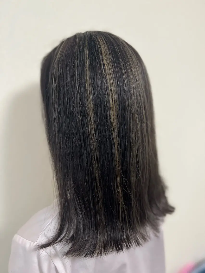 セミロング カラー アディクシーカラー ハイライトカラー ハイライト ヘアカラー トリートメント B-W ⭐️REIKOのヘアスタイル