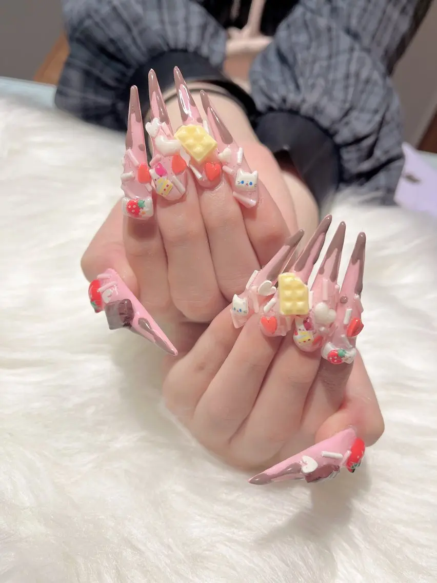 ネイル アートネイル スカルプネイル KISHIMOTO NOZOMIのネイルデザイン