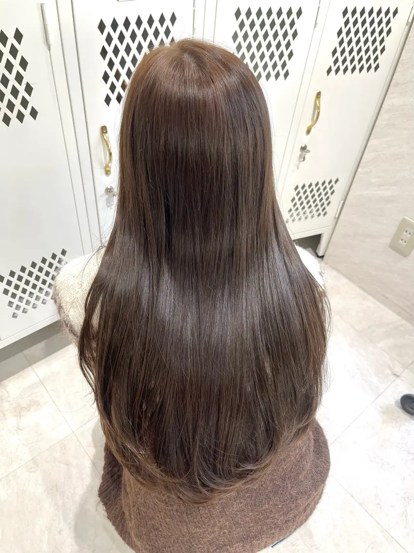 ロング カラー ベージュカラー オリーブベージュ カット ヘアカラー トリートメント 🩵ボブ/レイヤー /髪質改善🩵のヘアスタイル